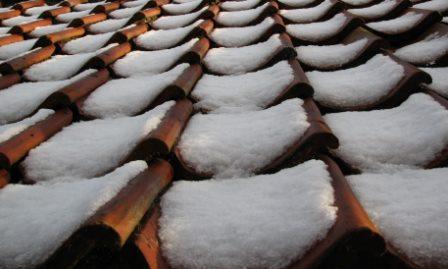 snow on roof tiles1 The Benefits of Snow