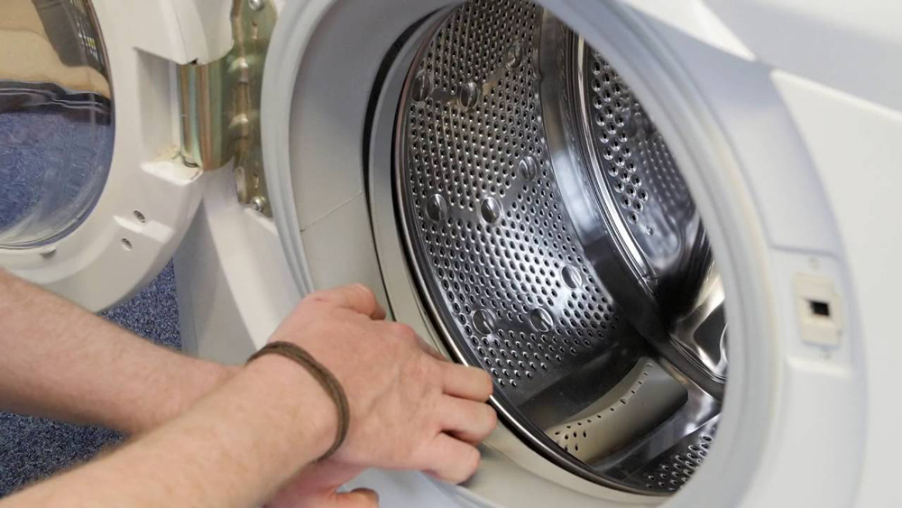 Guide to Removing and Replacing a Washing Machine ...