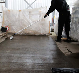 Rizistal Dustproofer being applied by roller