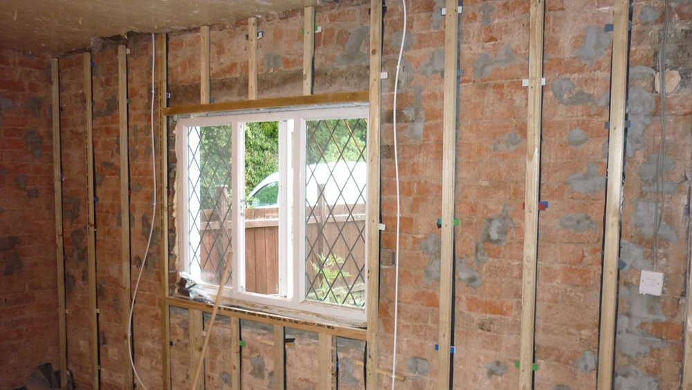 Battening A Wall For Plasterboard And Drylining Fixing