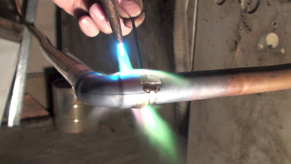 Brazing a Joint Using a Blow Torch and How to use a Brazing Rod | DIY
