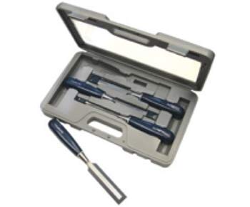 Set of 4 chisels