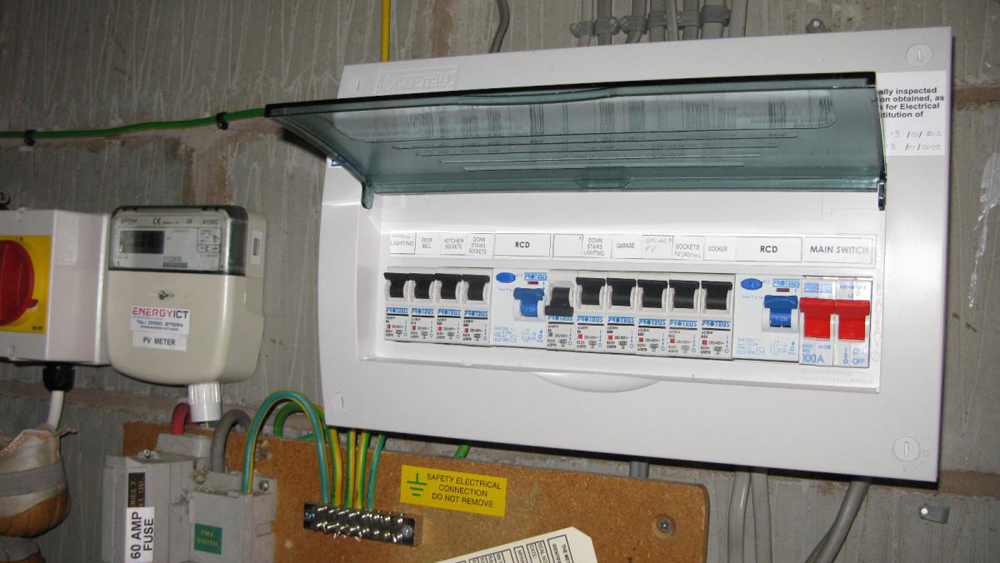 Installing a Consumer Unit Instructions on Wiring a 