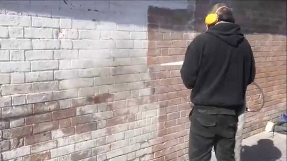 Preparing Brickwork For Painting And How To Prep Masonry Diy Doctor - Painting Brick Walls In Conservatory