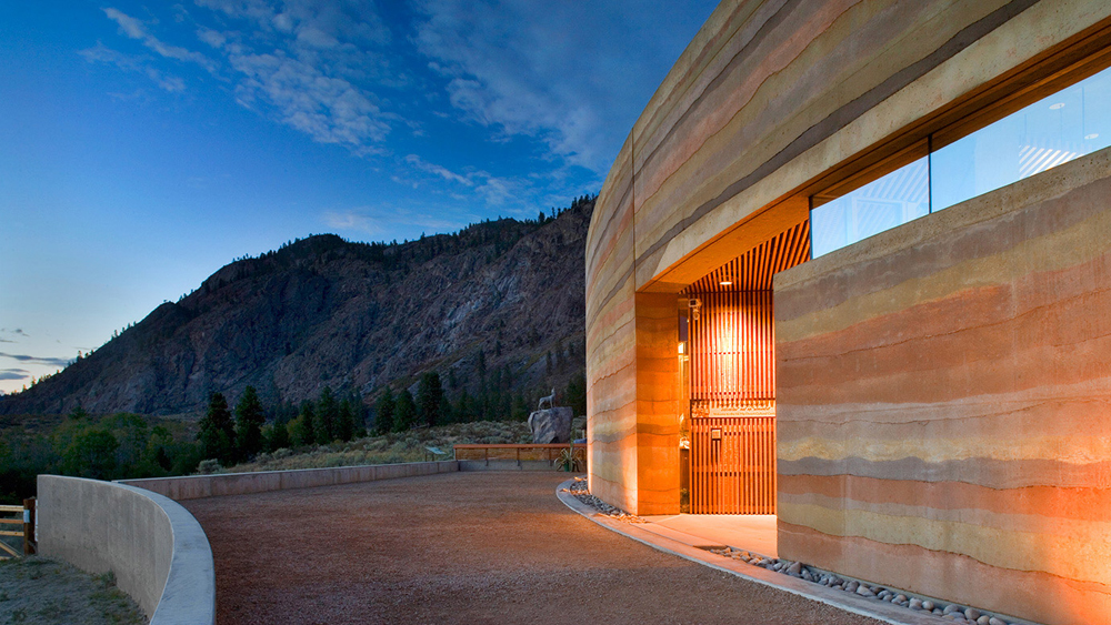 A Guide to Rammed Earth Construction
