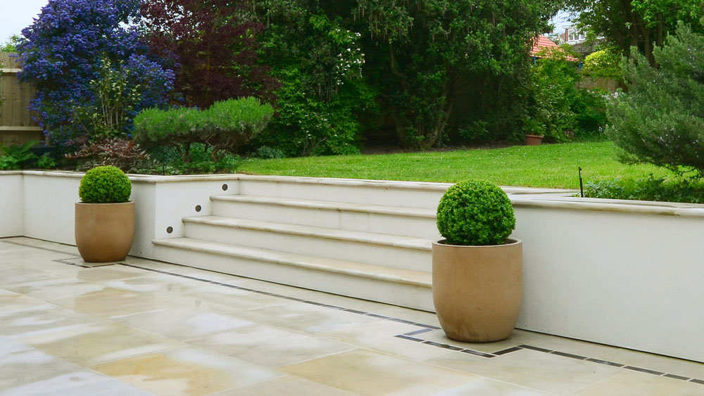How To Build A Garden Retaining Wall, Which Breeze Blocks To Use For Garden Wall