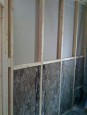 Stud walling battens with insulation