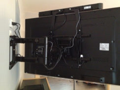 How to Install a TV Wall Mount Bracket to Fix a Large LCD