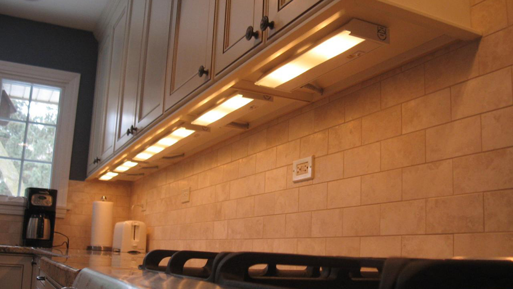 under kitchen unit lighting uk