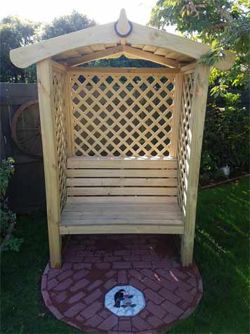 Arbour built by DIY Doctor user