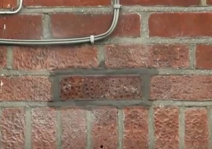 Brick replaced with non-matching mortar