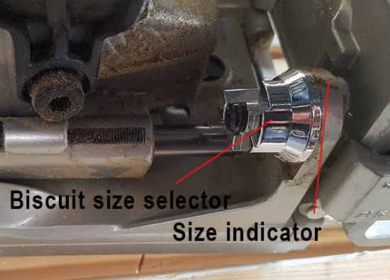 Biscuit size selector knob