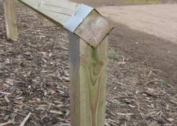 Birdsmouth joint cut for fence post