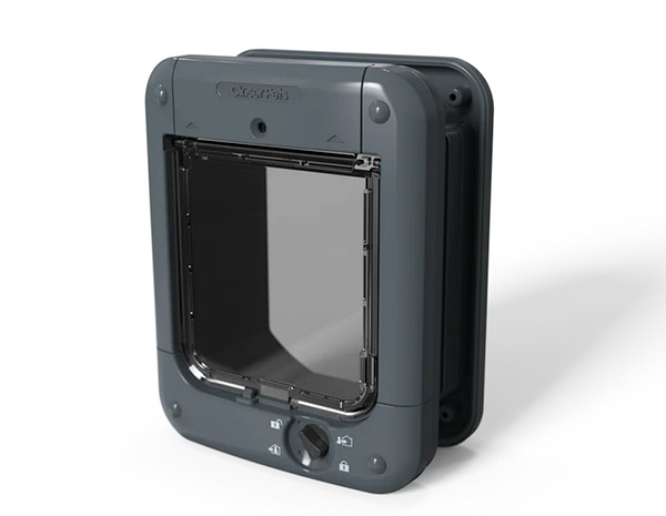 Microchip cat flap