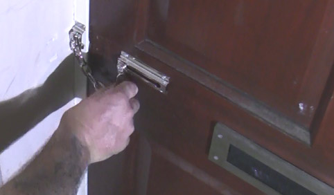 A fully fitted door security chain