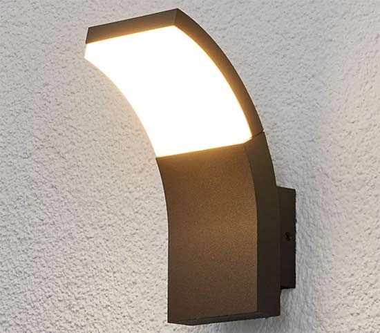 Contemporary style exterior wall light