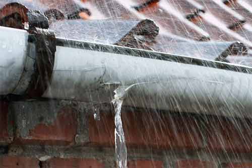 Leaking vertical gutter run