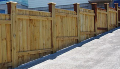 Closeboard fencing following a slope