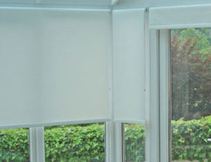 Roller conservatory blind