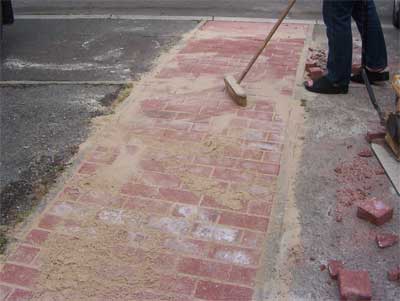 Block paving joints must be filled up