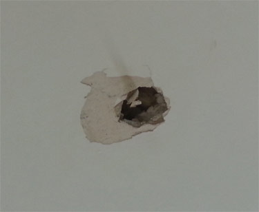 Using fillers to fill holes in walls and ceilings
