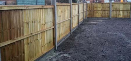 Closeboard fencing or featherbaord fencing