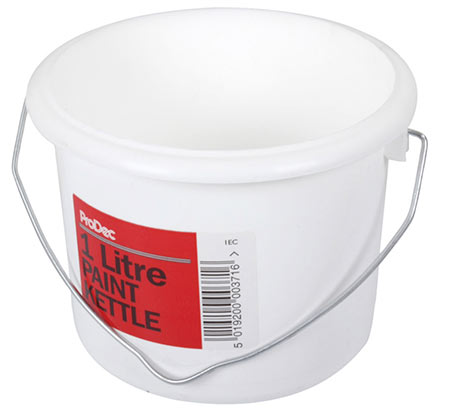 Paint kettle, ideal for use when cutting in