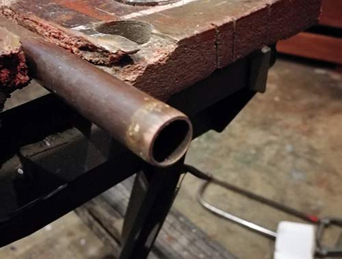 Copper pipe successfully cut with pipe slice