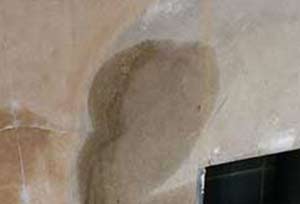 Hygroscopic salts can cause white staining on your walls