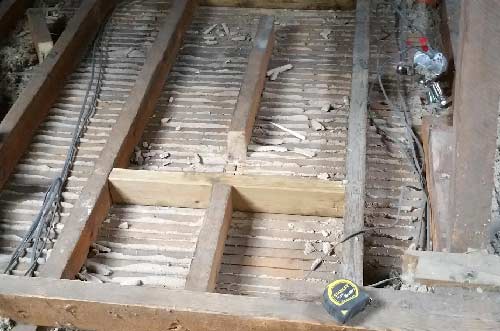 Floor joist running in opposite way to cable direction