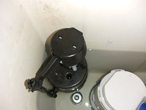 Part 3 type float valve in toilet cistern
