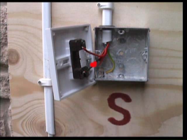 Wiring A Light Switch Wiring A Ceiling Rose Diy Doctor