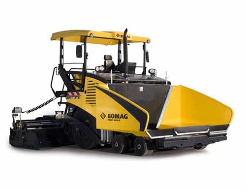 Paving machine for laying macadam surfaces