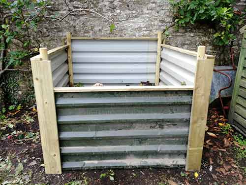 New box roofing sheet compost bin