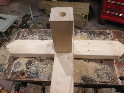 Centre mounting post cut to length