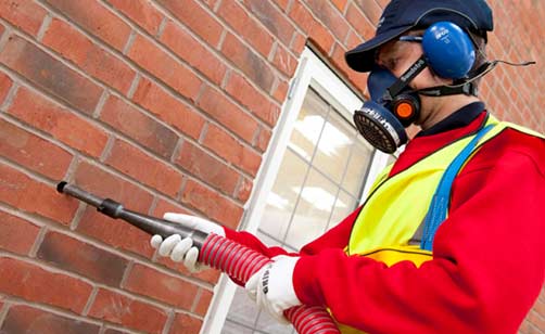 Injecting cavity insulation