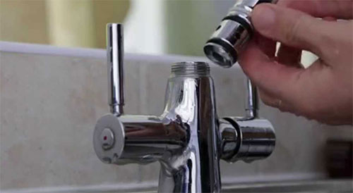 Mixer taps can leak from both ends of the spout