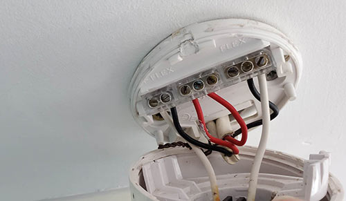 Ceiling rose for light fitting using old wire colours