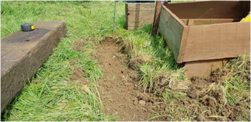 Sleeper resting bed dug out