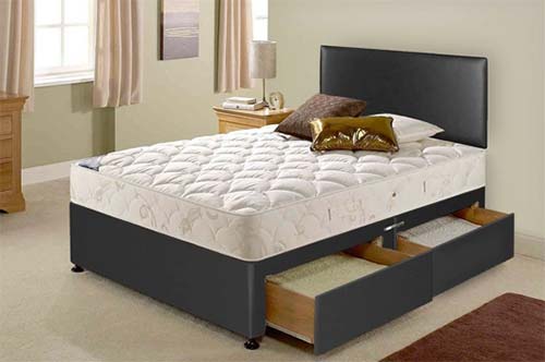 Divan bed with storage drawers