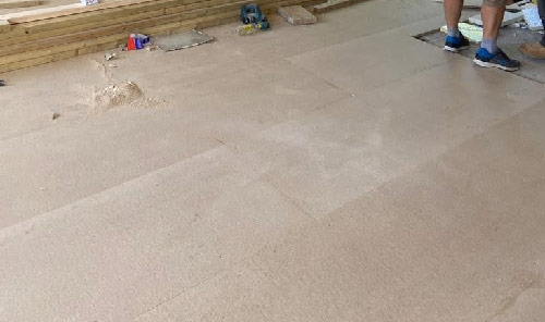 Timber floating floor laid over solid insulation