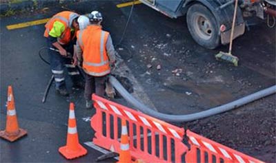 Repairing utility supply pipes and cables